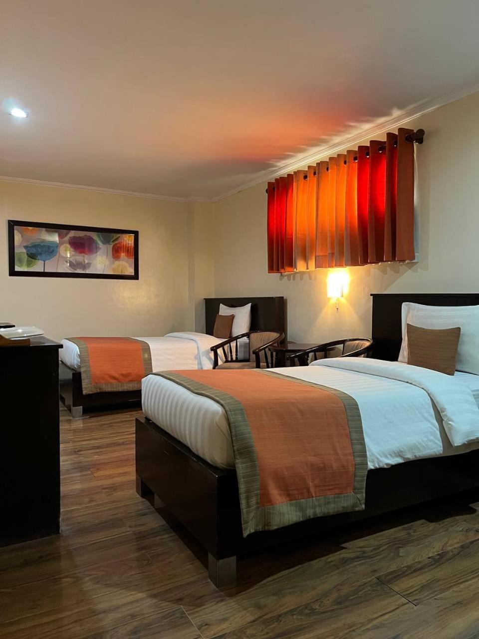 אולונגפו Subic Residencias מראה חיצוני תמונה