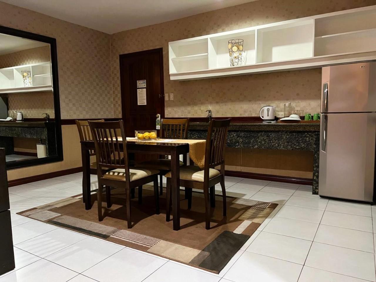 אולונגפו Subic Residencias מראה חיצוני תמונה