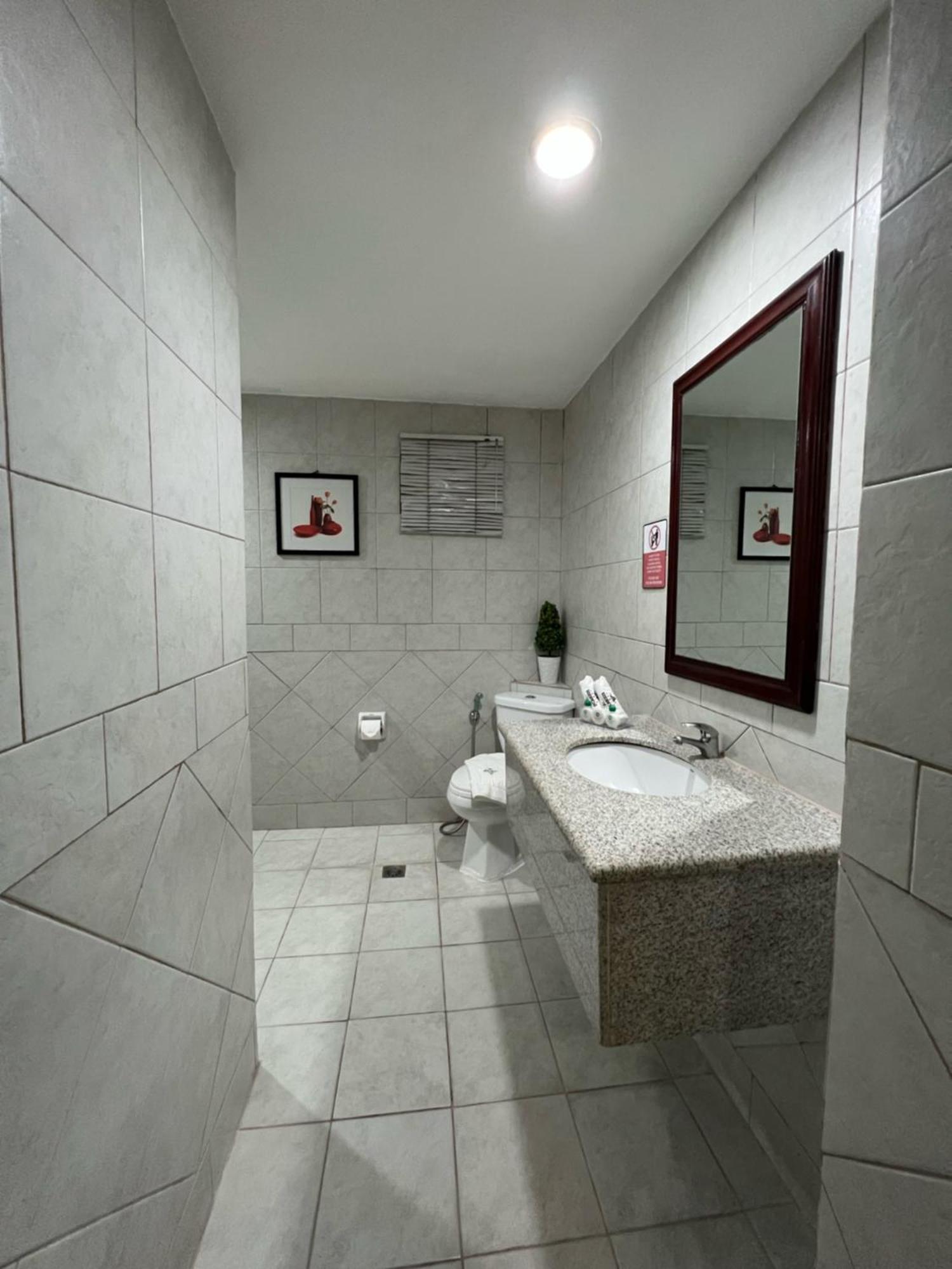 אולונגפו Subic Residencias מראה חיצוני תמונה